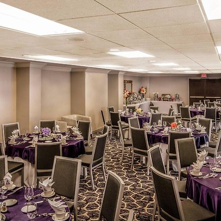 Courtyard By Marriott Bethesda Chevy Chase Hotel Buitenkant foto