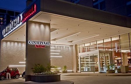 Courtyard By Marriott Bethesda Chevy Chase Hotel Buitenkant foto