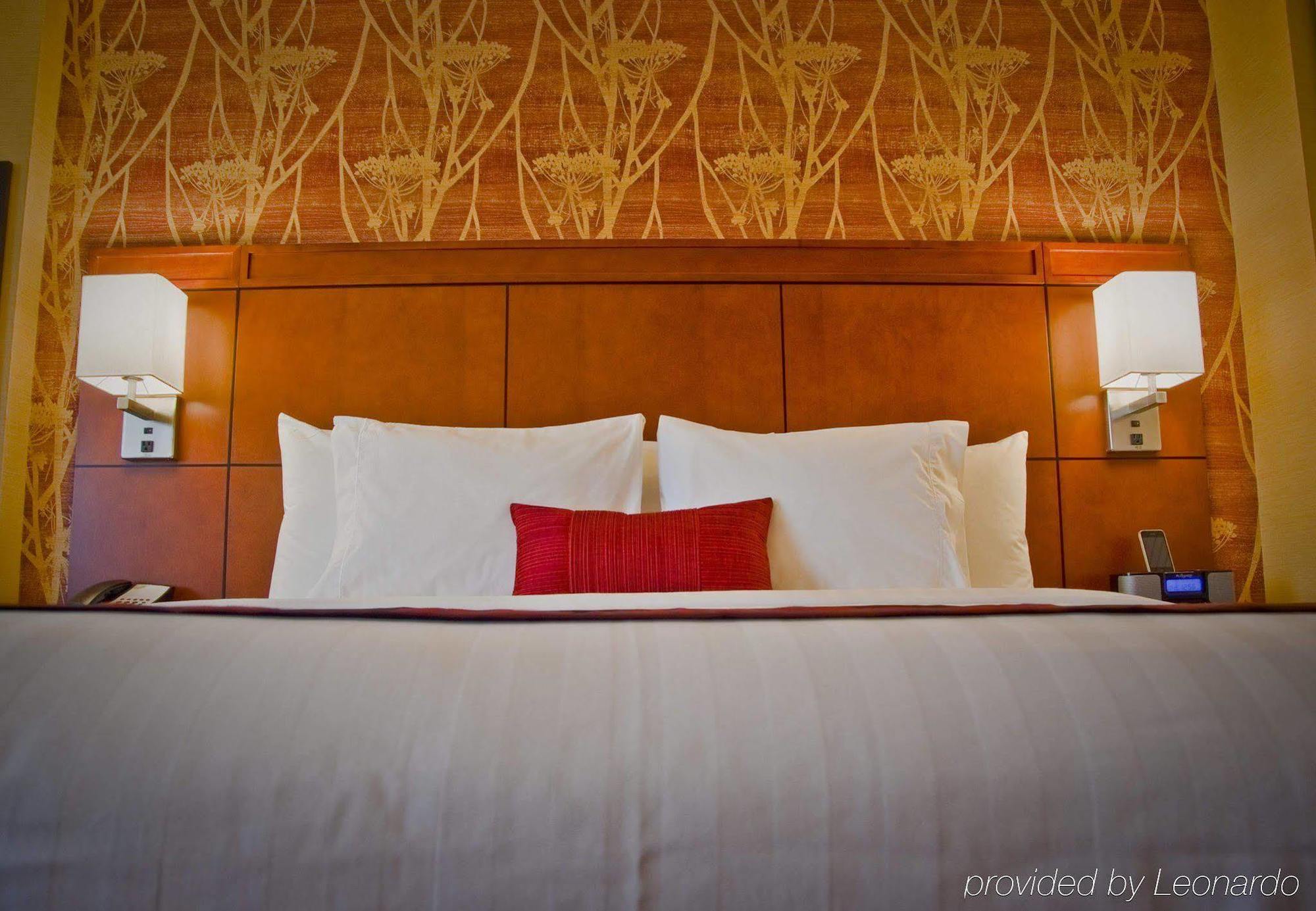 Courtyard By Marriott Bethesda Chevy Chase Hotel Buitenkant foto