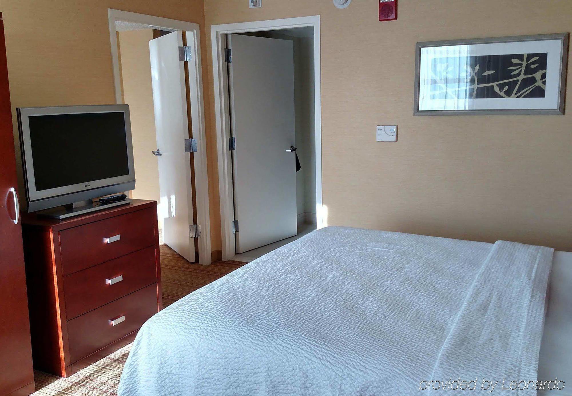 Courtyard By Marriott Bethesda Chevy Chase Hotel Buitenkant foto