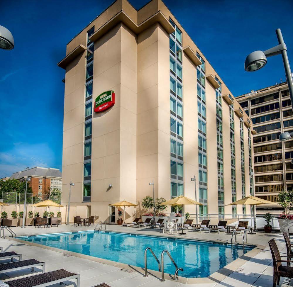 Courtyard By Marriott Bethesda Chevy Chase Hotel Buitenkant foto